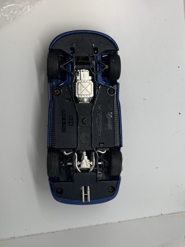 Bburago Dodge Viper GTS 1:24 Blue Diecast Model Car Made in Italy
